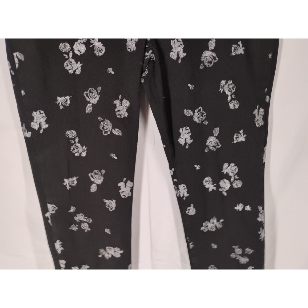 NWT Michael Kors Womens Sz 16 W Black Floral Izzy Cropped Skinny Jeans $125 - Picture 3 of 11